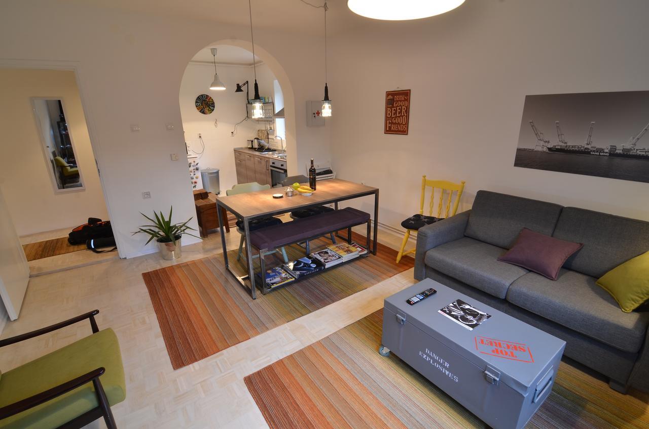 Embassy Of Industry + Free Parking Apartment Sarajevo Bagian luar foto